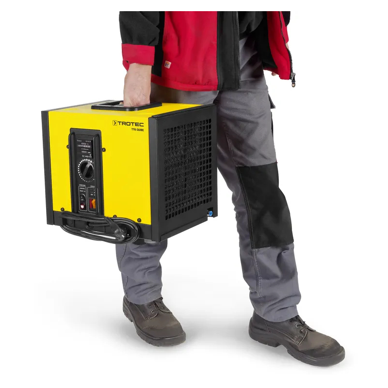 Profesionální kompaktní komerční odvlhčovač vzduchu TTK Qube Trotec - 20l/24h