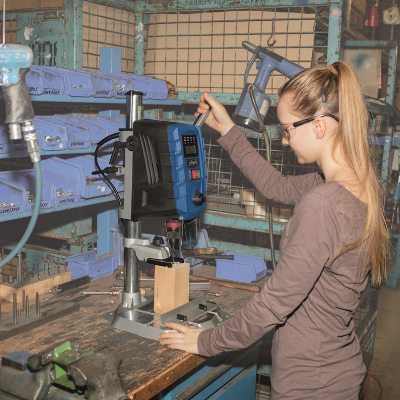 Stojanová vrtačka DP 55 Scheppach - 710 W