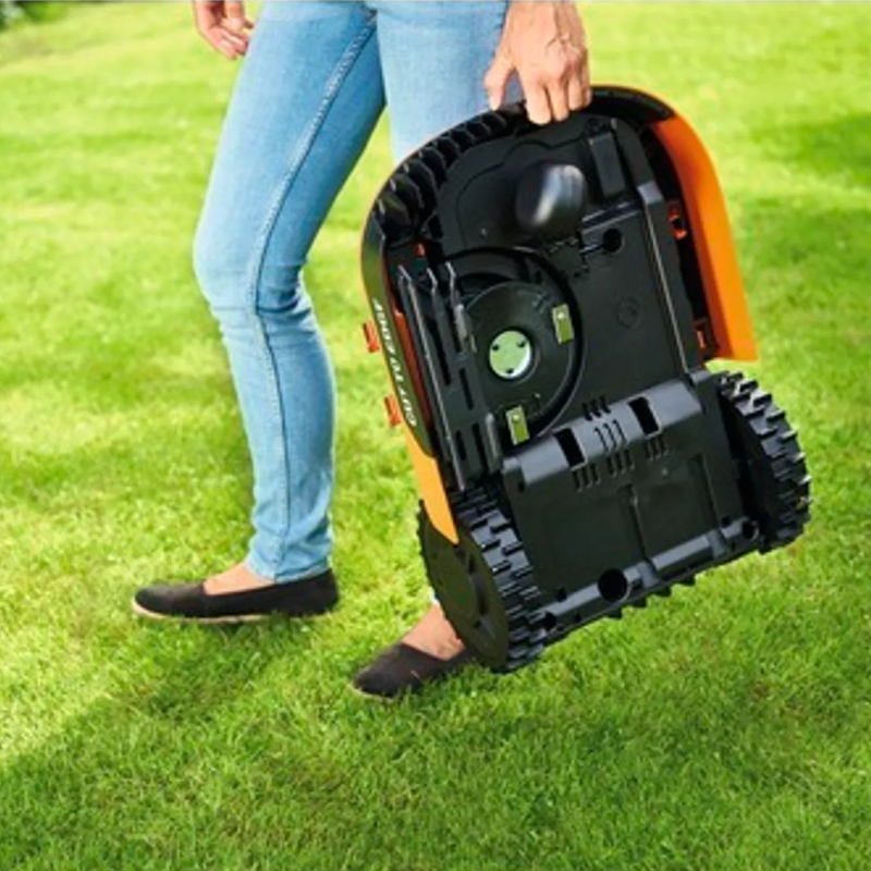 WORX Landroid PLUS WR167E – robotická sekačka do 700 m², Wi-Fi/Bluetooth, plovoucí žací ústrojí