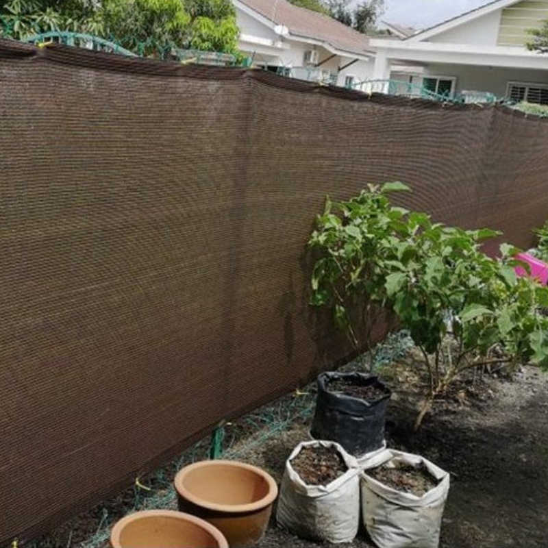 Stínící tkanina na plot 1,8m výška TOMPET Browntex (90%) - metráž