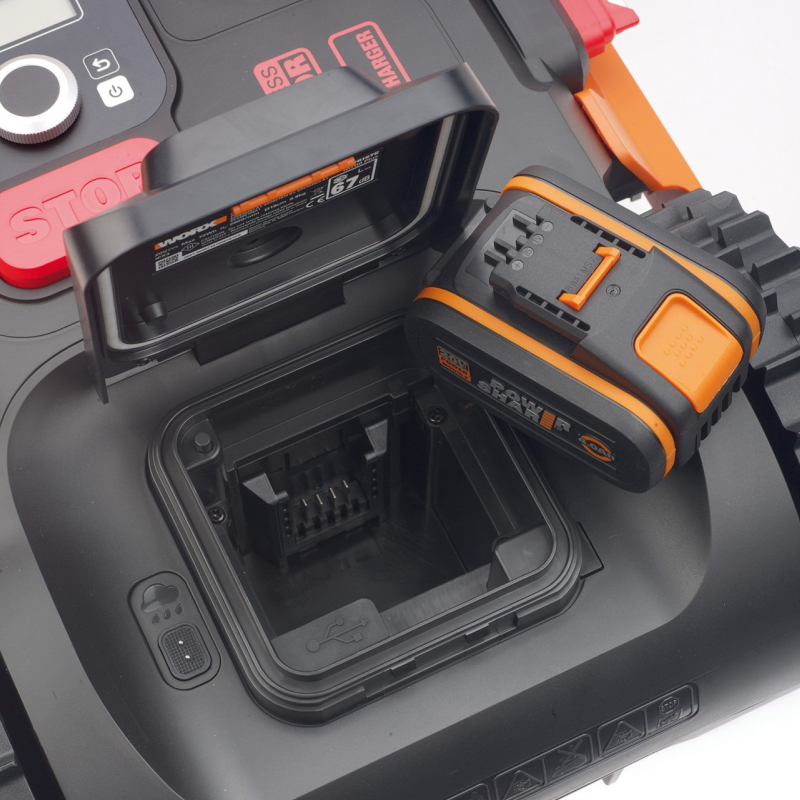 WORX Landroid PLUS WR167E – robotická sekačka do 700 m², Wi-Fi/Bluetooth, plovoucí žací ústrojí