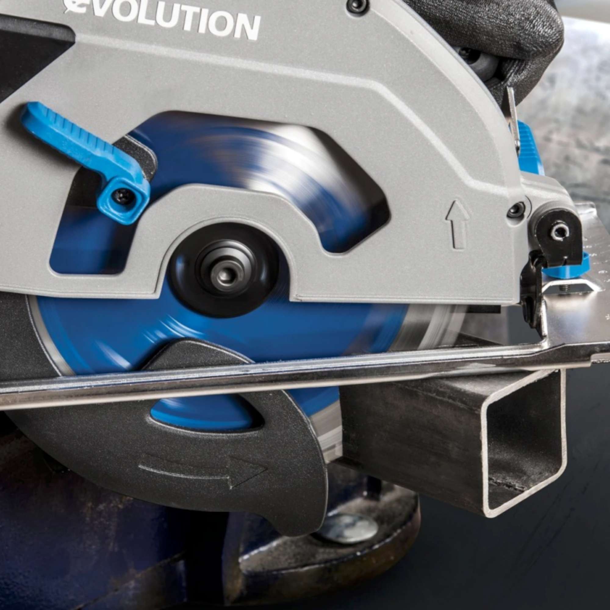 Okružní pila S185CCSL Evolution - 1600W vč. kotoučem na ocel 185 mm