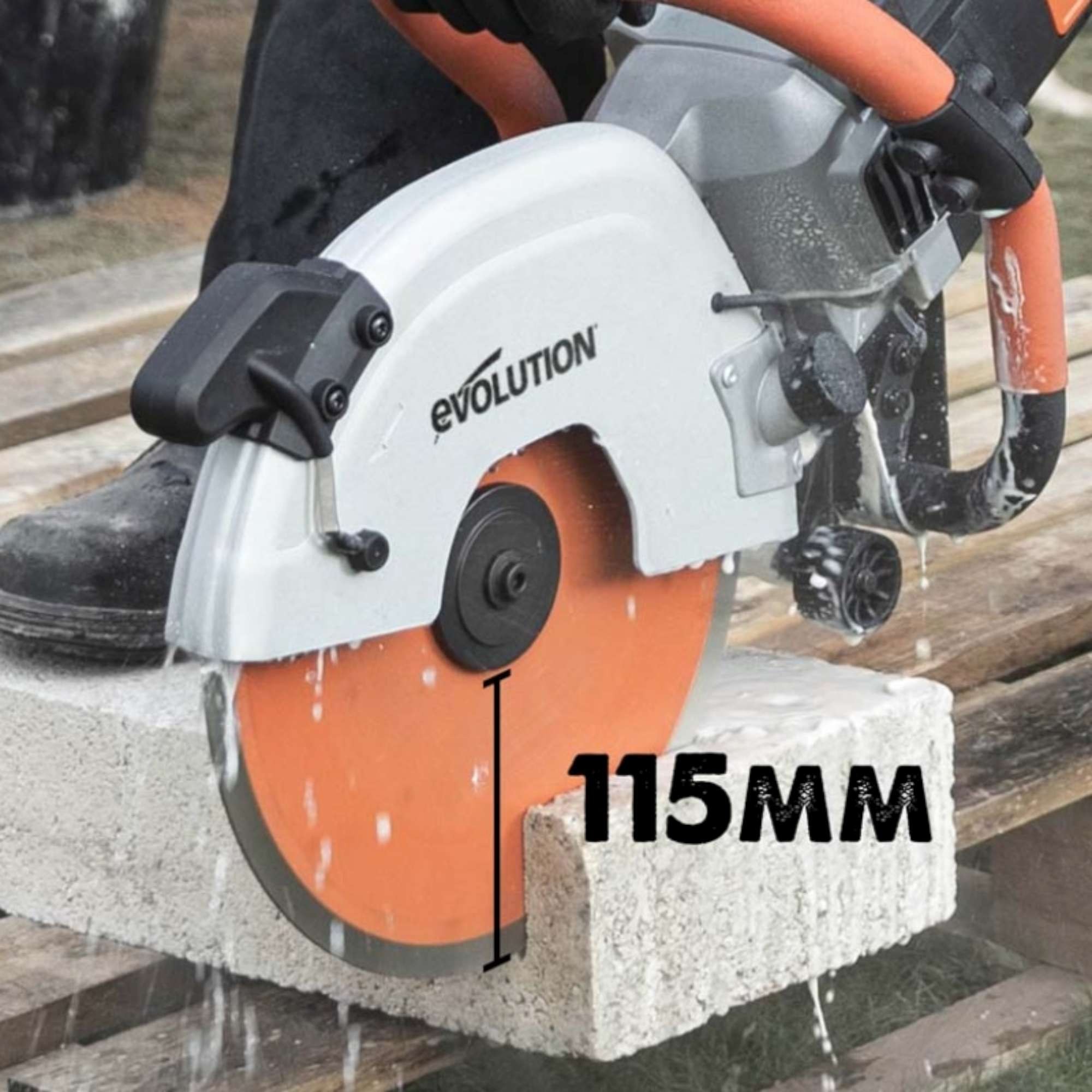 Elektrická pila na beton (rozbrušovačka) R300DCT+ Evolution - Ø 300mm, 2400 W, vč. kotouče na beton