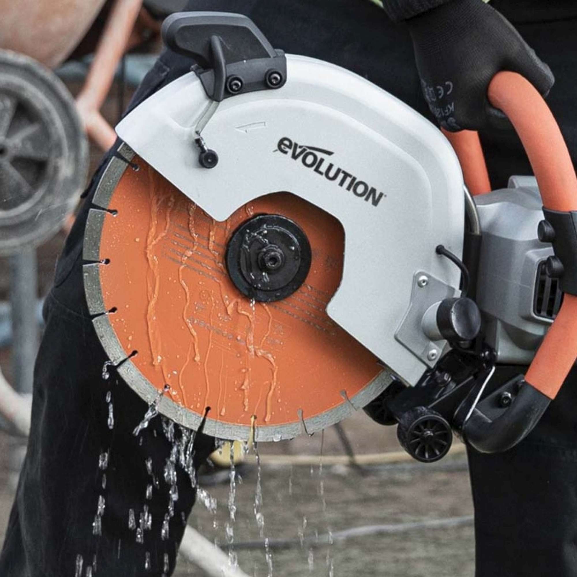 Elektrická pila na beton (rozbrušovačka) R300DCT+ Evolution - Ø 300mm, 2400 W, vč. kotouče na beton